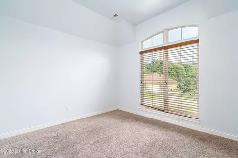 Bedroom - 3642 Woodland Lakes Dr, Floyds Knobs, IN 47119 photo 4 of 11