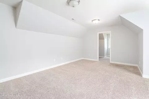 Bedroom - 3642 Woodland Lakes Dr, Floyds Knobs, IN 47119 photo 9 of 11