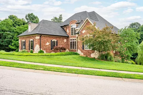Exterior - 3642 Woodland Lakes Dr, Floyds Knobs, IN 47119 photo 11 of 13