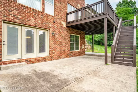 Exterior - 3642 Woodland Lakes Dr, Floyds Knobs, IN 47119 photo 3 of 13
