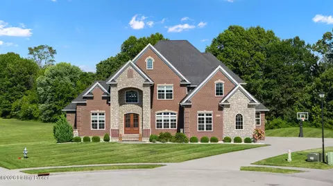 142 Waterside Dr, Elizabethtown, KY 42701