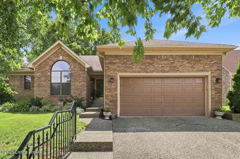 3026 Bradford Grove Ln, Louisville, KY 40220