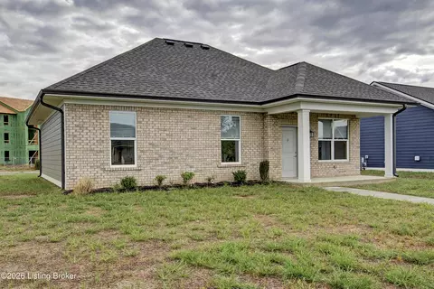 11711 Longevity Ln, Louisville, KY 40272