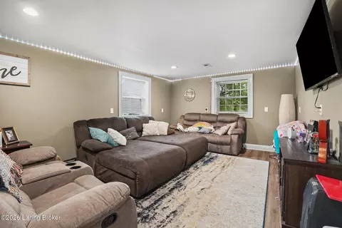 Other - 107 Covington Ave, Springfield, KY 40069 photo 6 of 10