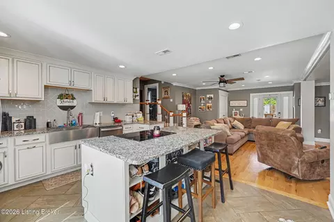 Kitchen - 107 Covington Ave, Springfield, KY 40069 photo 3 of 3