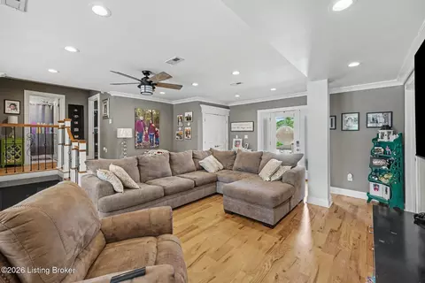 Living - 107 Covington Ave, Springfield, KY 40069 photo 1 of 1