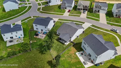 View/Area - 4002 White Pine Ln, La Grange, KY 40031 photo 3 of 7