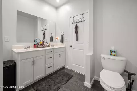 Bath - 4002 White Pine Ln, La Grange, KY 40031 photo 3 of 3