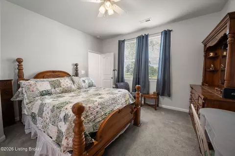 Bedroom - 4002 White Pine Ln, La Grange, KY 40031 photo 4 of 4