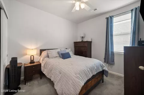 Bedroom - 4002 White Pine Ln, La Grange, KY 40031 photo 2 of 4