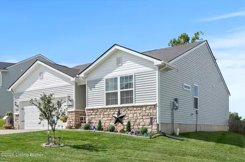 Exterior - 4002 White Pine Ln, La Grange, KY 40031 photo 3 of 9