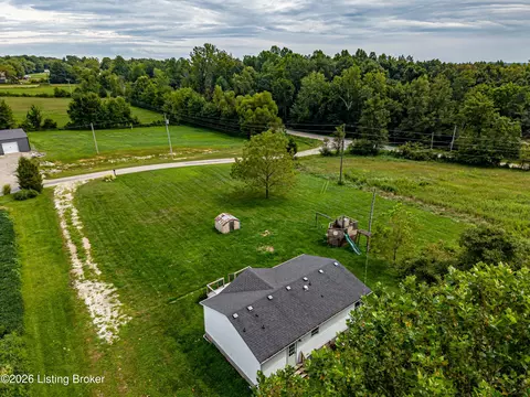 View/Area - 47 Hurt Rd, Webster, KY 40176 photo 1 of 12