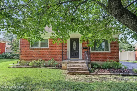 4218 Hillbrook Dr, Louisville, KY 40220