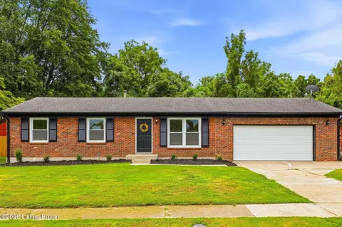 5112 Mediterranean Ct, Louisville, KY 40219
