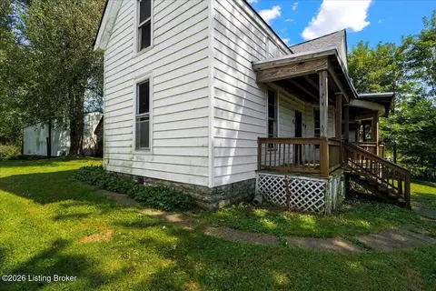 Exterior - 104 4th St, Berry, KY 41003 photo 2 of 9