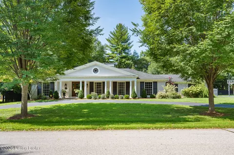 2004 Starmont Rd, Louisville, KY 40207