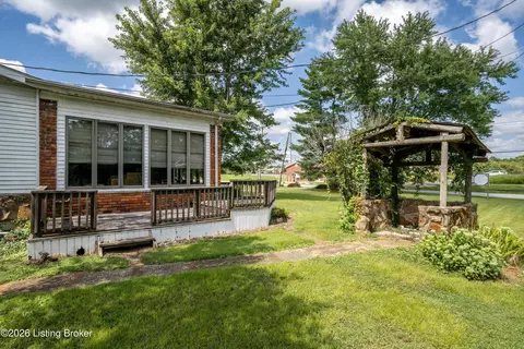 Exterior - 4678 Duffy Rd, Floyds Knobs, IN 47119 photo 8 of 9