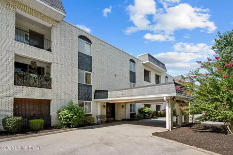 4875 Sherburn Ln UNIT 2J, Louisville, KY 40207