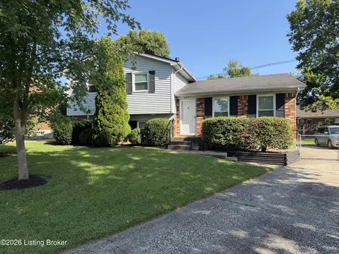 8907 Bobrader Ct, Louisville, KY 40299