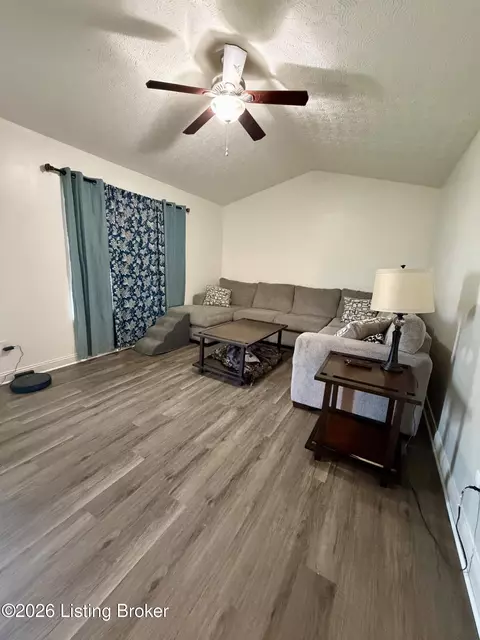 Living - 104 Ruby Ct, Radcliff, KY 40160 photo 1 of 1