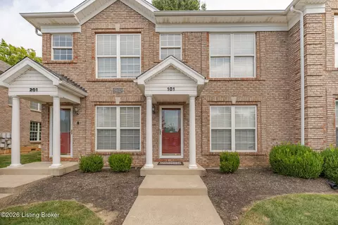 6019 Wooded Creek Dr, Louisville, KY 40291