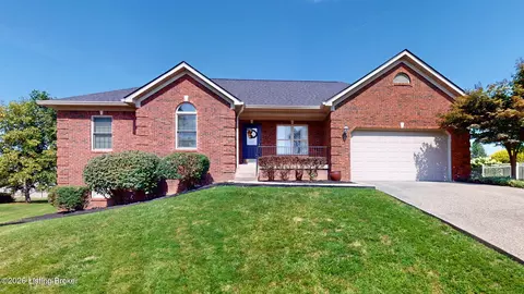 5305 Stonybrook Ct, Jeffersonville, IN 47130