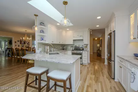 Kitchen - 7804 Deep Trail Ct, Prospect, KY 40059 photo 3 of 5
