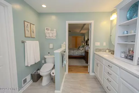 Bath - 7804 Deep Trail Ct, Prospect, KY 40059 photo 5 of 5