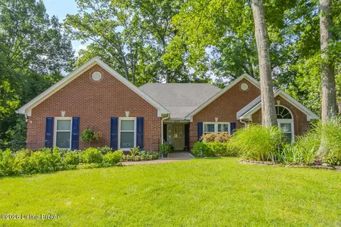 Exterior - 7804 Deep Trail Ct, Prospect, KY 40059 photo 2 of 35