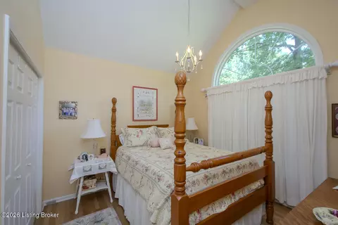 Bedroom - 7804 Deep Trail Ct, Prospect, KY 40059 photo 2 of 6