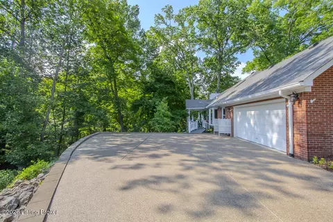 Exterior - 7804 Deep Trail Ct, Prospect, KY 40059 photo 11 of 35