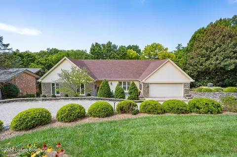 1138 Rostrevor Cir, Louisville, KY 40205