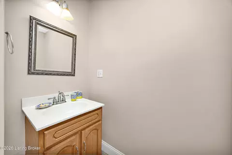 Bath - 335 Loretto Rd, Springfield, KY 40069 photo 4 of 4