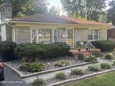 5111 Feys Ct, Louisville, KY 40216