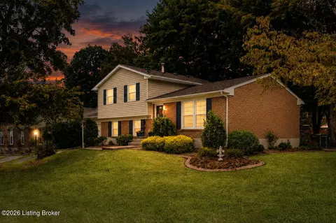 8005 Mary Sue Dr, Louisville, KY 40291