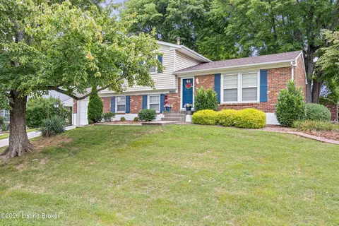 8005 Mary Sue Dr, Louisville, KY 40291