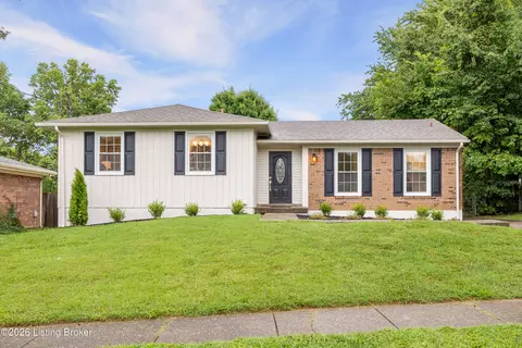 9209 Willowwood Way, Louisville, KY 40299