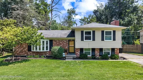 9316 Tiverton Way, Louisville, KY 40242