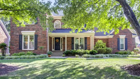 7413 Falls Ridge Ct, Louisville, KY 40241