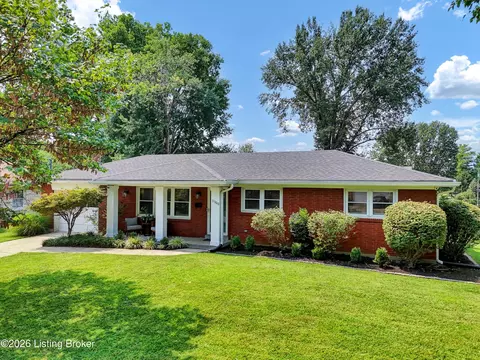 3300 Startan Ct, Louisville, KY 40220