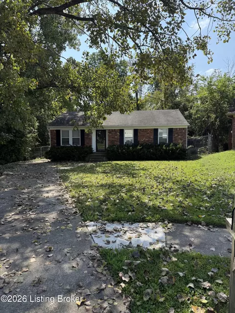 8420 Damascus Cir, Louisville, KY 40228