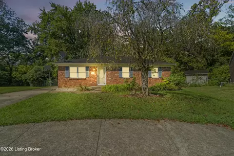 6905 Boxwood Ct, Pewee Valley, KY 40056