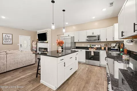 1150 Cherokee Rd, Brandenburg, KY 40108