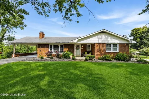 304 Estate Dr, Elizabethtown, KY 42701