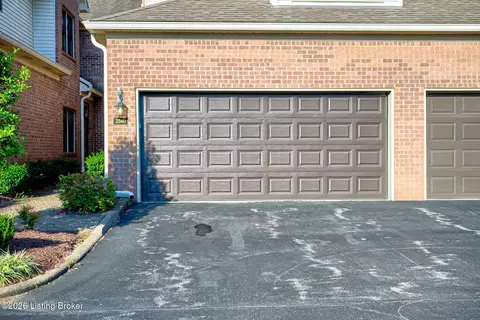 3540 Hurstbourne Ridge Blvd, Louisville, KY 40299