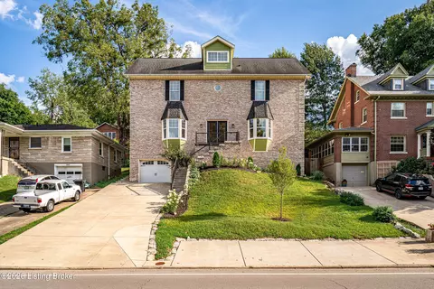 1854 Trevilian Way, Louisville, KY 40205