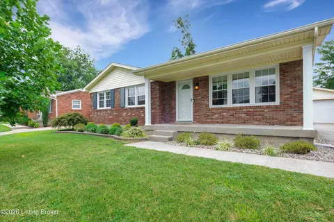 8107 Jasmine Ln, Louisville, KY 40228