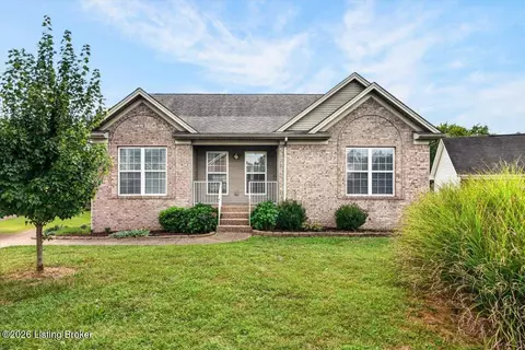 2038 Hearthside Cir, Shelbyville, KY 40065