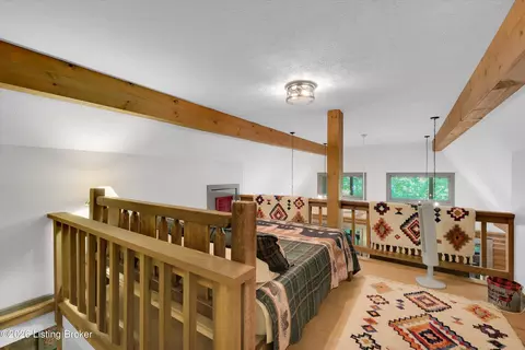 Bedroom - 999 Penn Run Rd, Bee Spring, KY 42207 photo 4 of 8