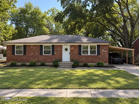 5402 Anatahan Ct, Louisville, KY 40272